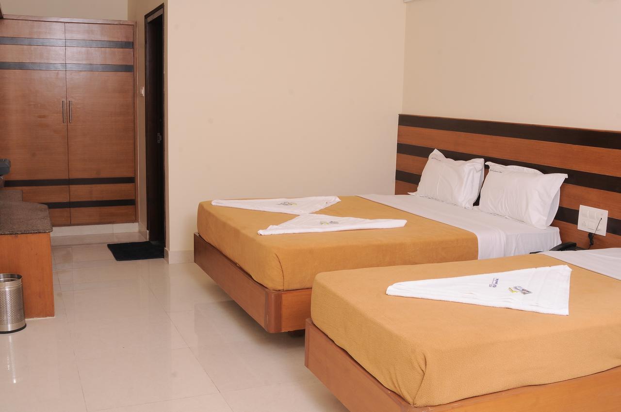 Hlv Grand Inn Bangalore Luaran gambar