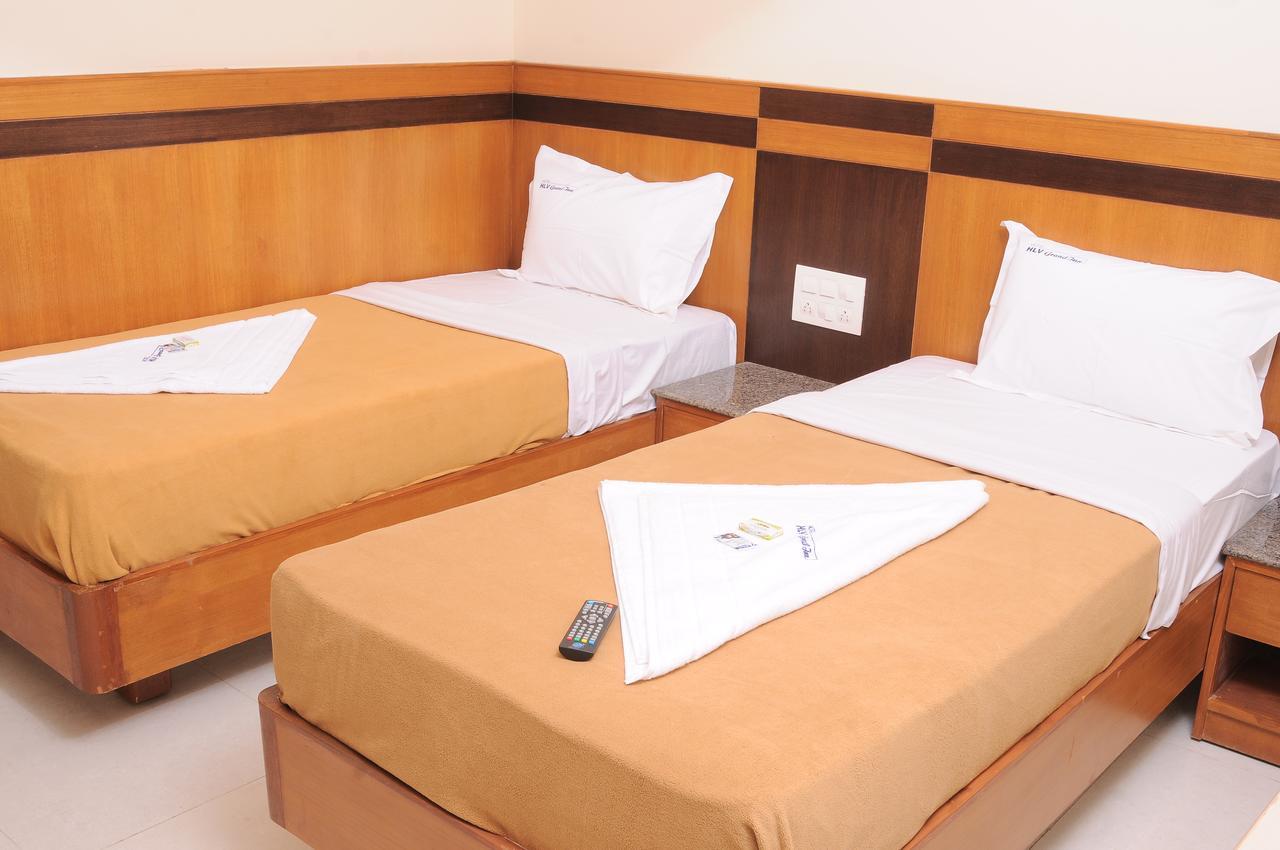 Hlv Grand Inn Bangalore Luaran gambar