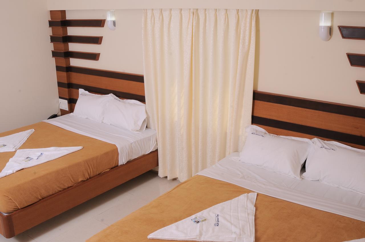 Hlv Grand Inn Bangalore Luaran gambar