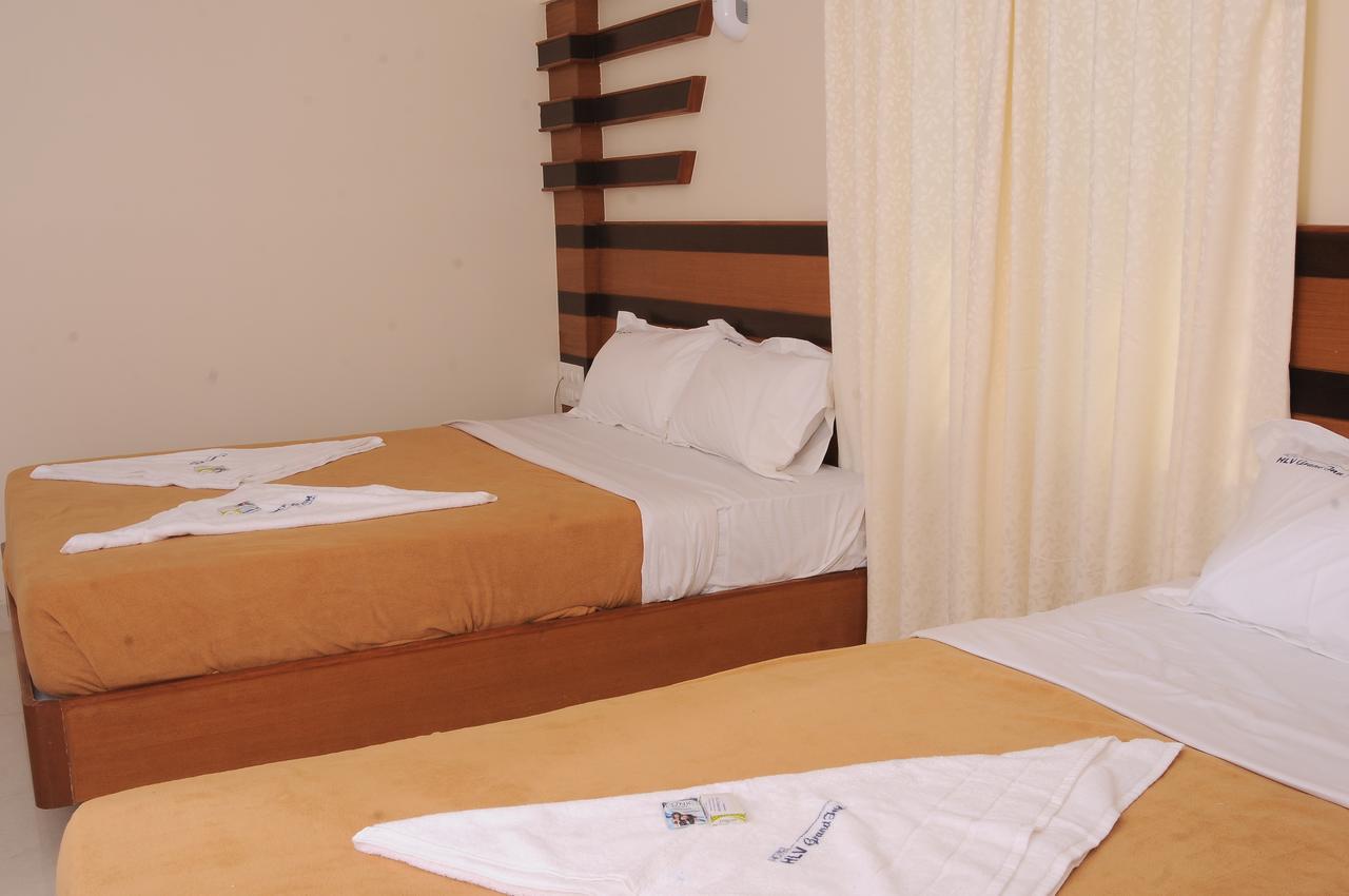 Hlv Grand Inn Bangalore Luaran gambar