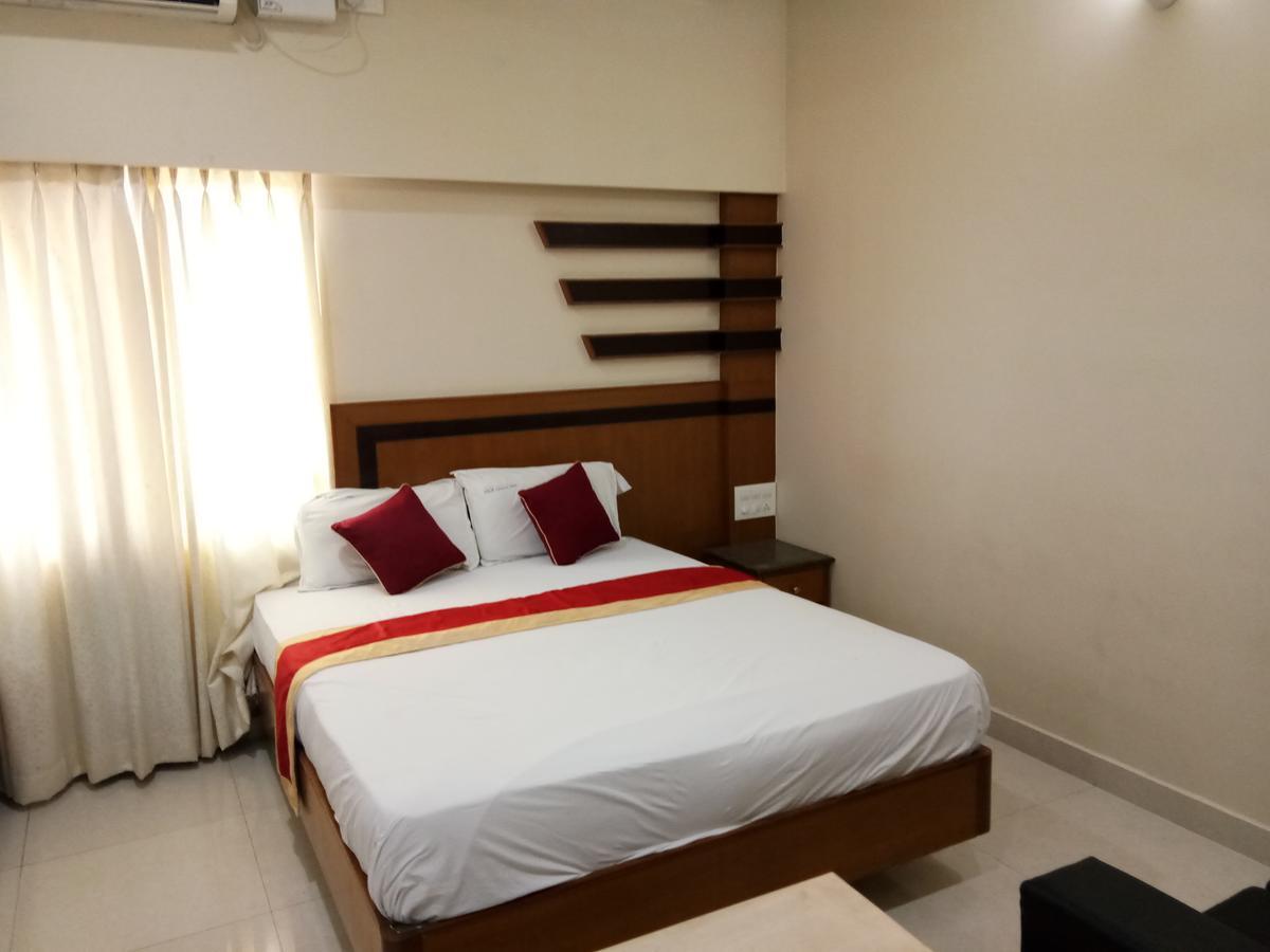Hlv Grand Inn Bangalore Luaran gambar